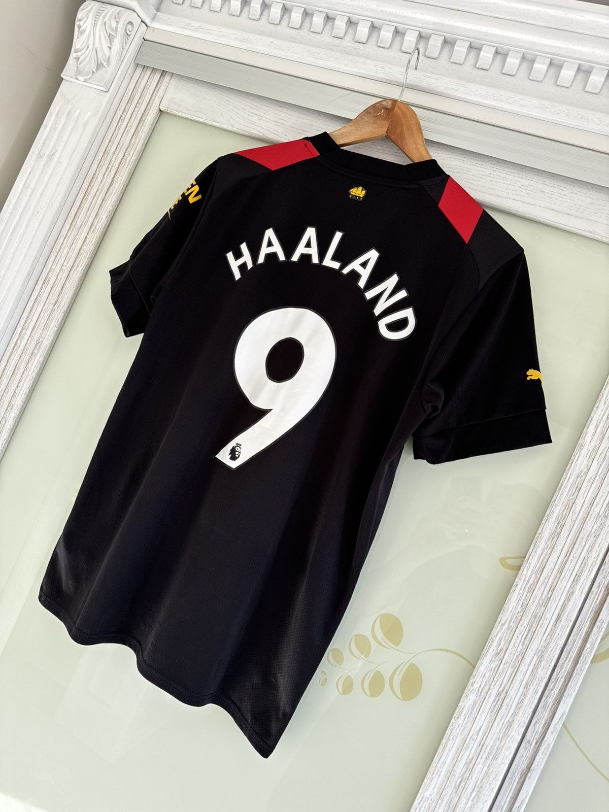 Puma Haaland #9 Manchester City 2022-2023 Away Soccer Jersey Kit Size US M / EU 48-50 / 2 - 4 Thumbnail