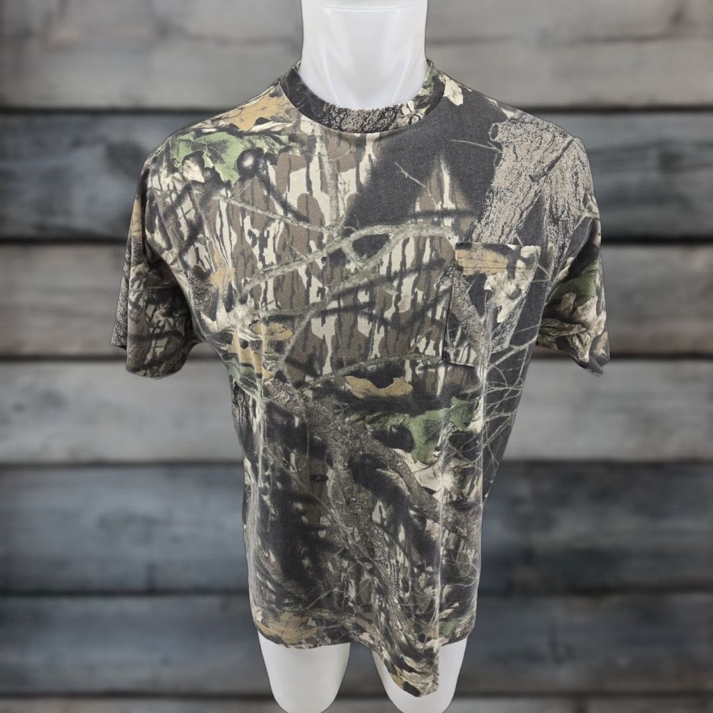 Vintage VTG RedHead Mossyoak Breakup Camouflage T Shirt Large Short Sleeve Pocket USA Mens Shirt Size US L / EU 52-54 / 3 - 1 Thumbnail