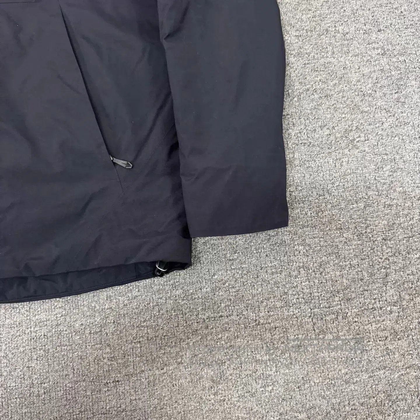 Arc'teryx Black Hooded Zip-Up Jacket Size M. Size US M / EU 48-50 / 2 - 5 Thumbnail