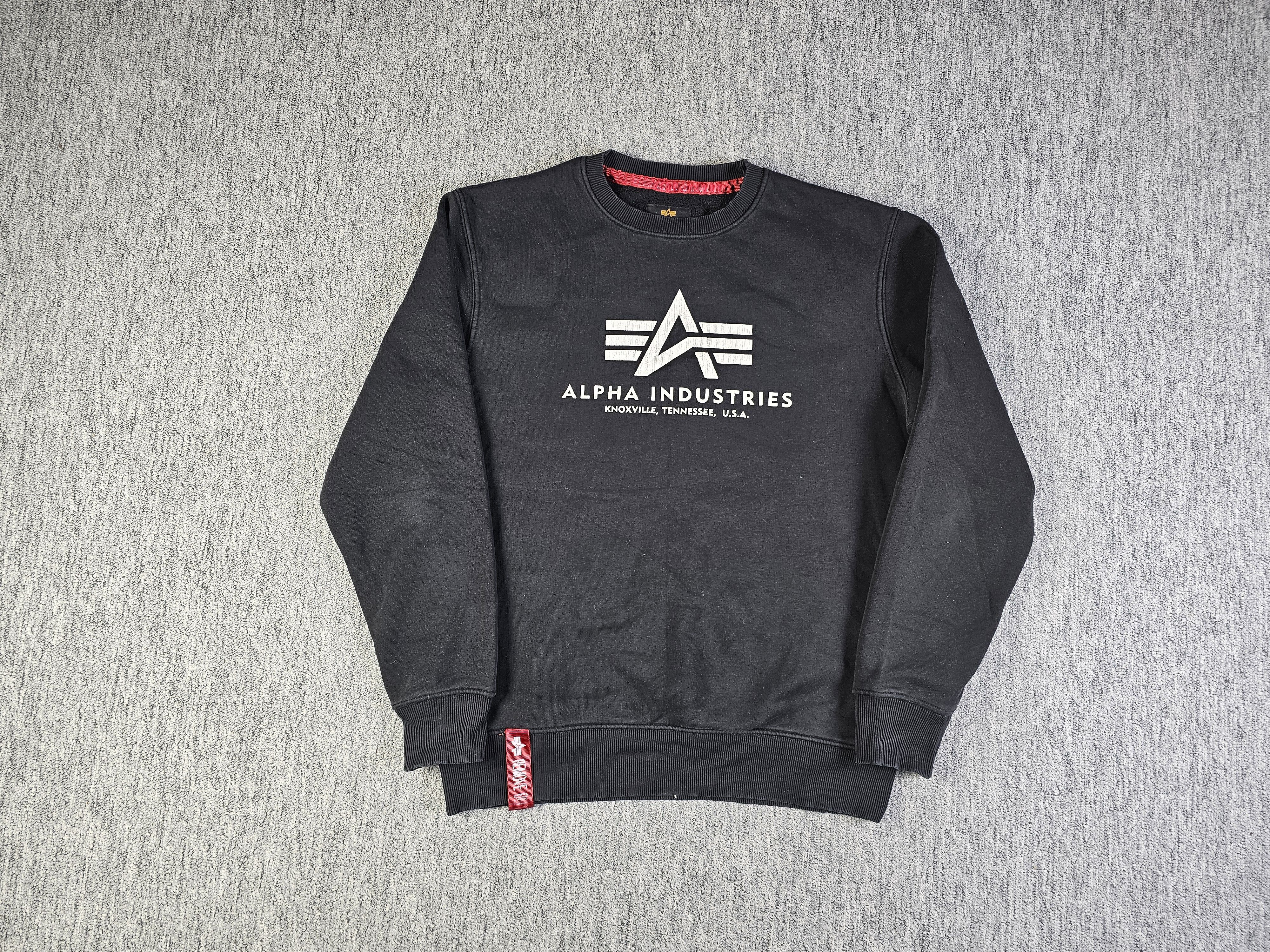 Alpha Industries Alpha Industries Black Crewneck Sweater Remove Before Flight Size US L / EU 52-54 / 3 - 1 Thumbnail