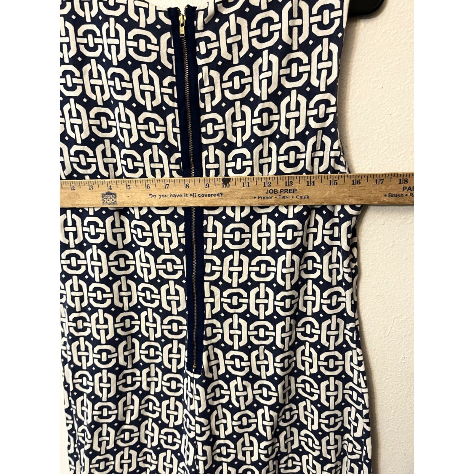 Banana Republic VINTAGE Banana Republic Women's Dress Size 12 Knee Length Sheath Link Pattern Sleeveless Business Casual Blue and White Size XL / US 12-14 / IT 48-50 - 4 Thumbnail