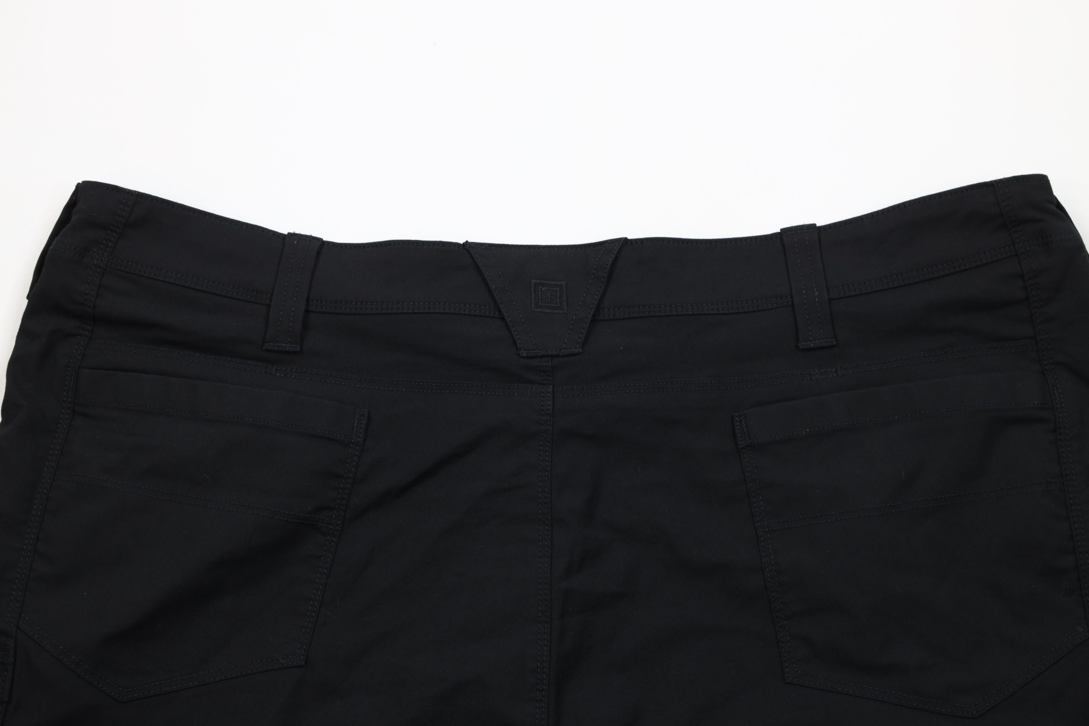 Vintage 5.11 Tactical Series Tactical Uniform Cargo Shorts Black Size US 44 / EU 60 - 9 Thumbnail