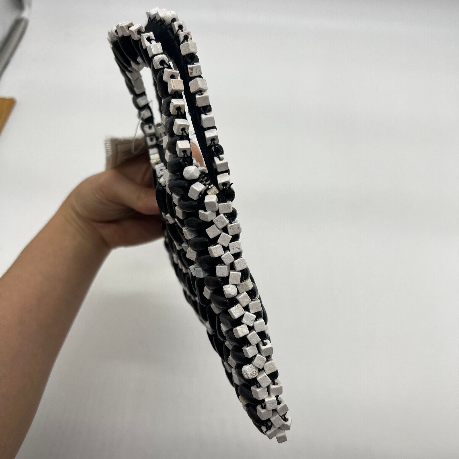 Urban Outfitters Urban Outfitters Mini Hand Made Wooden Beaded Purse Size ONE SIZE - 9 Thumbnail