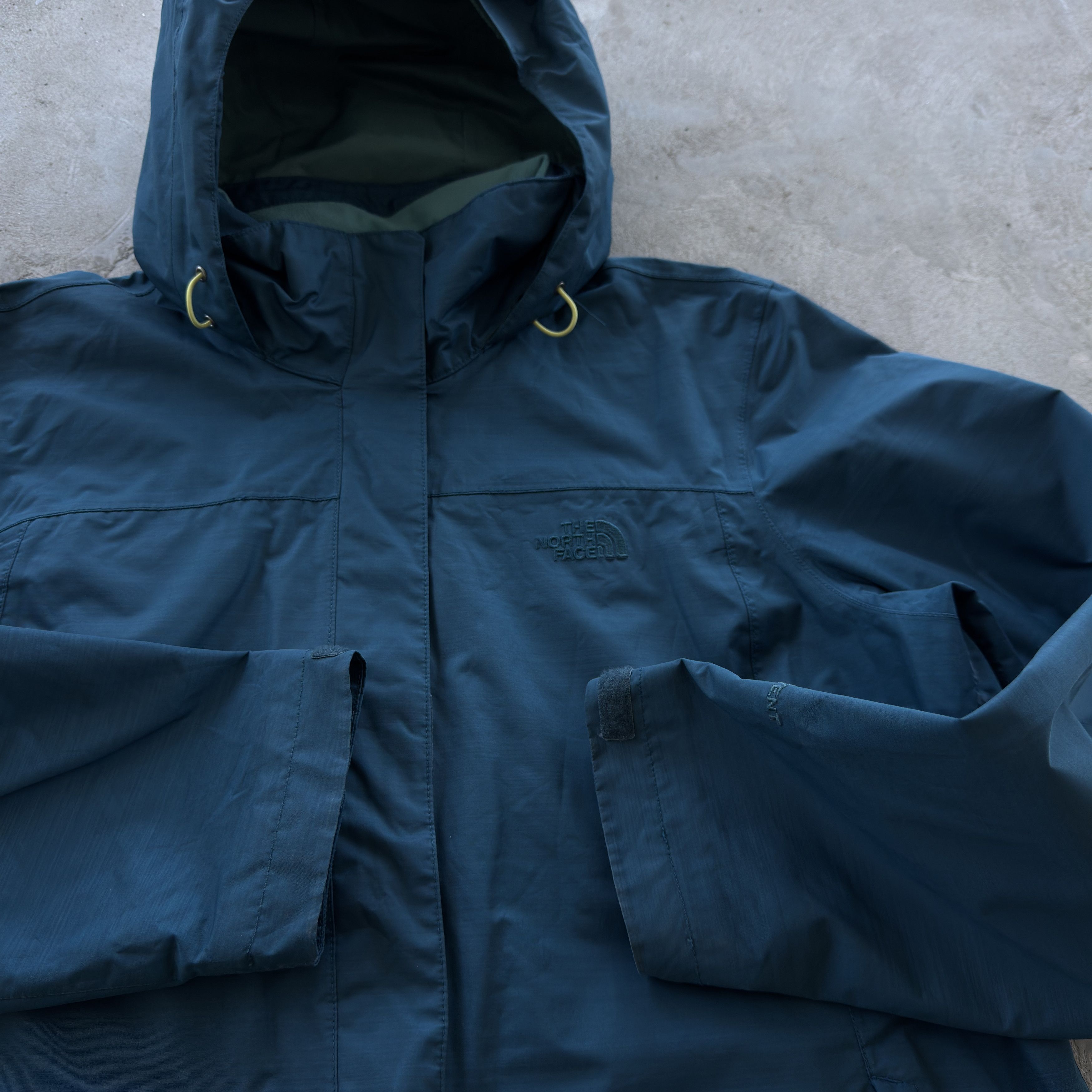 The North Face Vintage The North Face Rain Jacket HyVent Shell Hooded Teal Size XL / US 12-14 / IT 48-50 - 4 Thumbnail