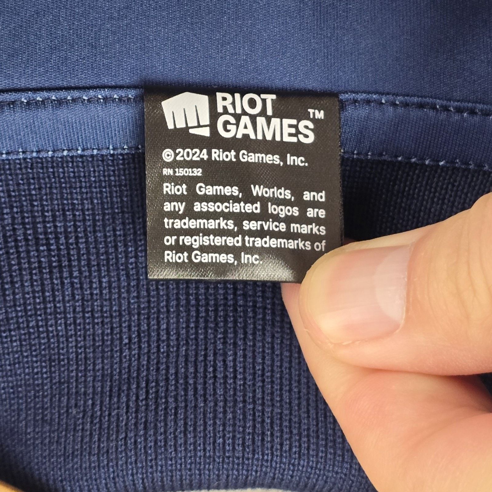 Other Riot Games Worlds Soccer Jersey Mens XL Gaming LOL Esports Size US XL / EU 56 / 4 - 6 Thumbnail