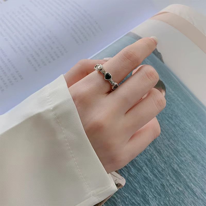 Jewelry Green Red Stone Simple Trendy Heart Rings Size ONE SIZE - 2 Thumbnail