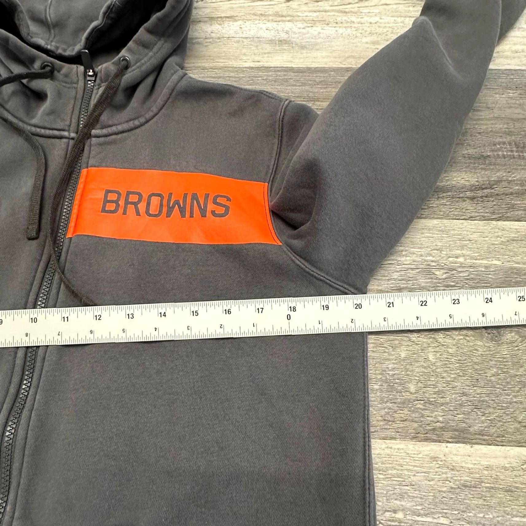 Nike VINTAGE Nike Sportswear Cleveland Browns Gray Mens S Orange Swoosh Zip Up Hoodie NFL Size US S / EU 44-46 / 1 - 7 Thumbnail