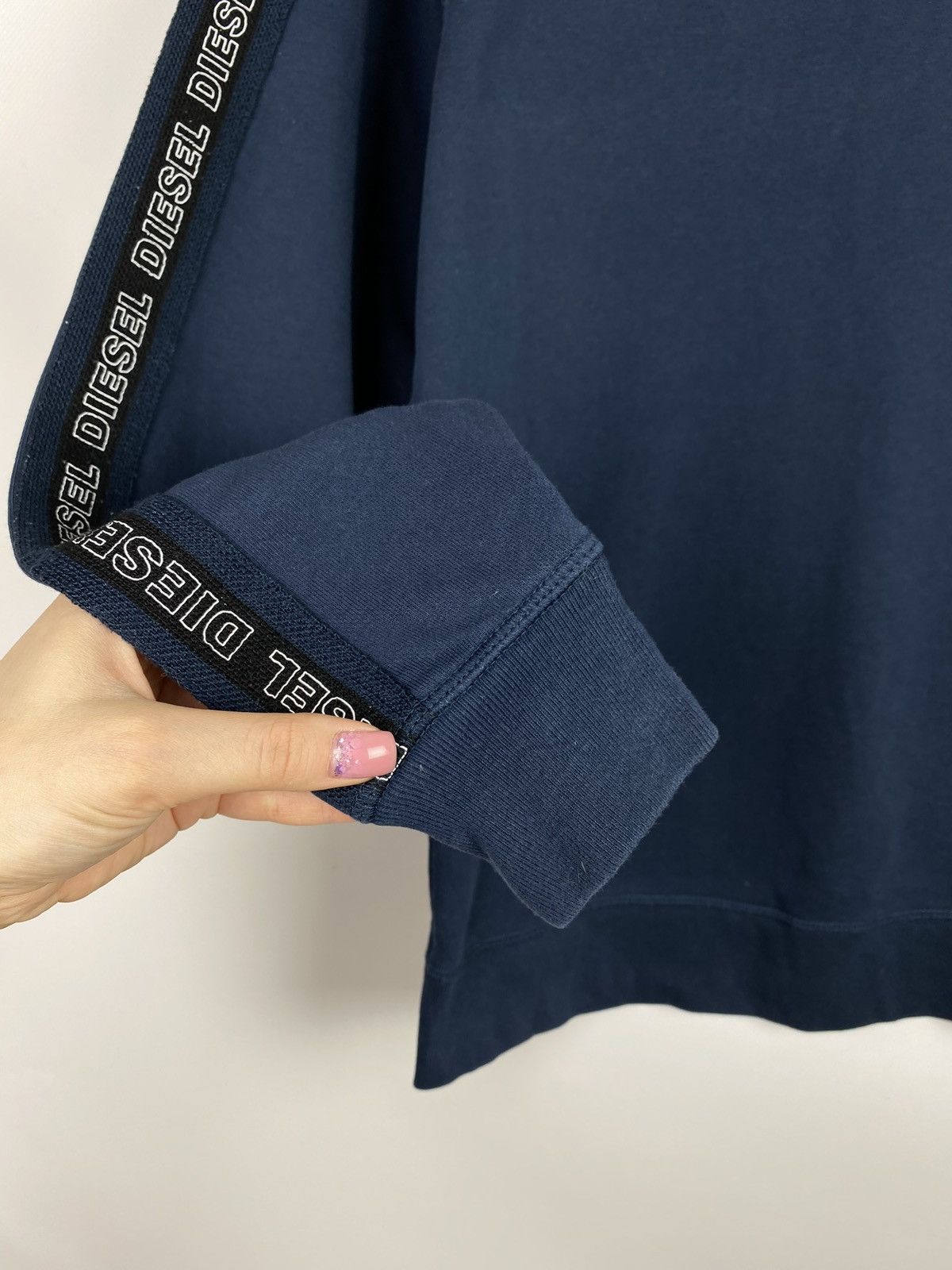 Diesel Diesel men’s crew neck sweatshirt pullover size M navy Size US M / EU 48-50 / 2 - 9 Thumbnail