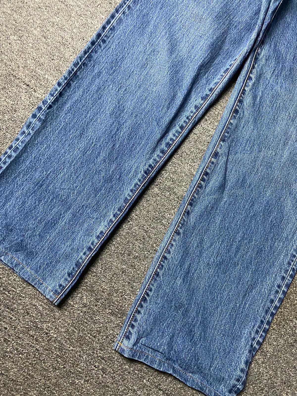 JW Anderson × Uniqlo Uniqlo x JW Anderson Distressed Denim Jeans (165) Size US 26 / EU 42 - 9 Thumbnail