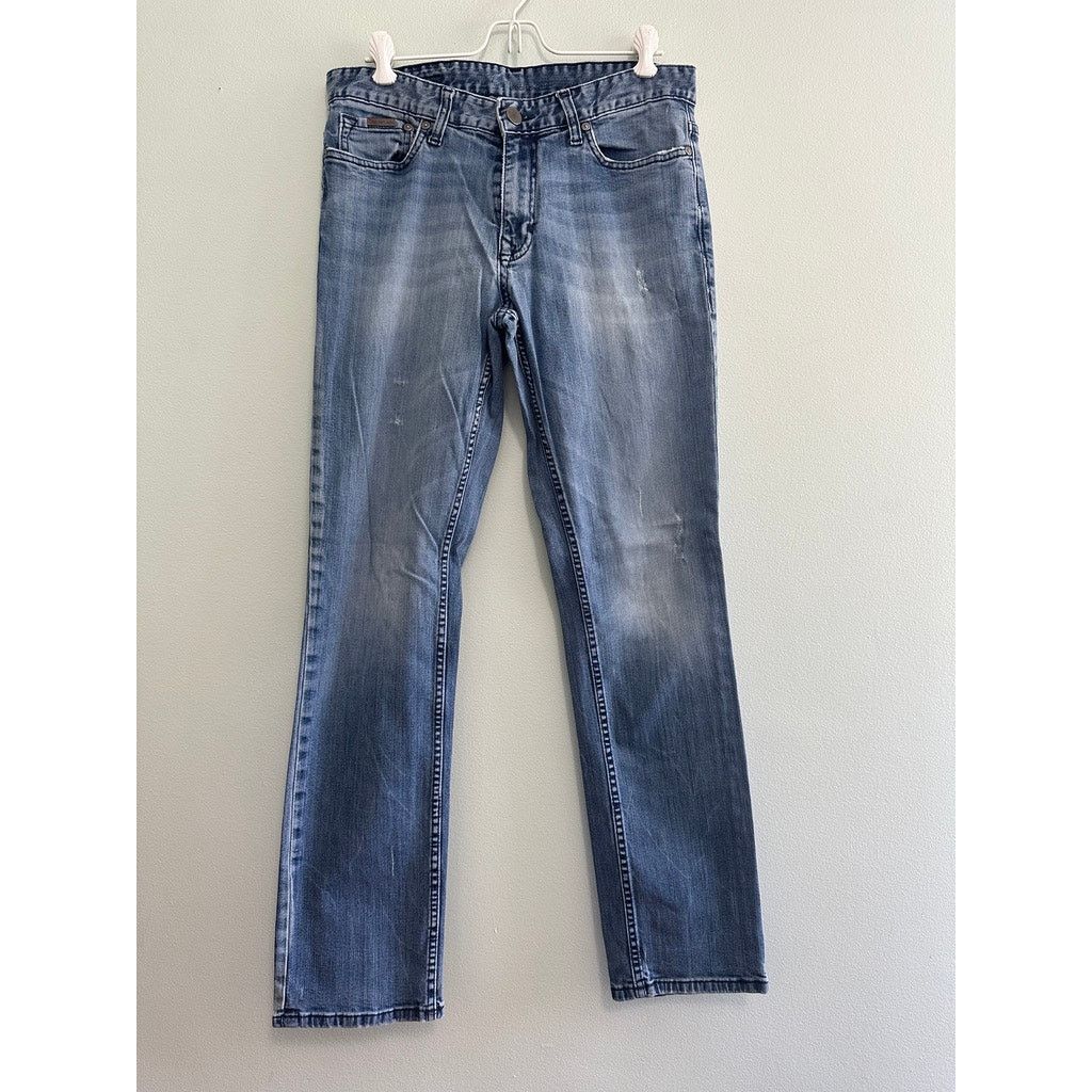 Calvin Klein Calvin Klein slim straight leg jeans size 32 Size US 32 / EU 48 - 2 Thumbnail
