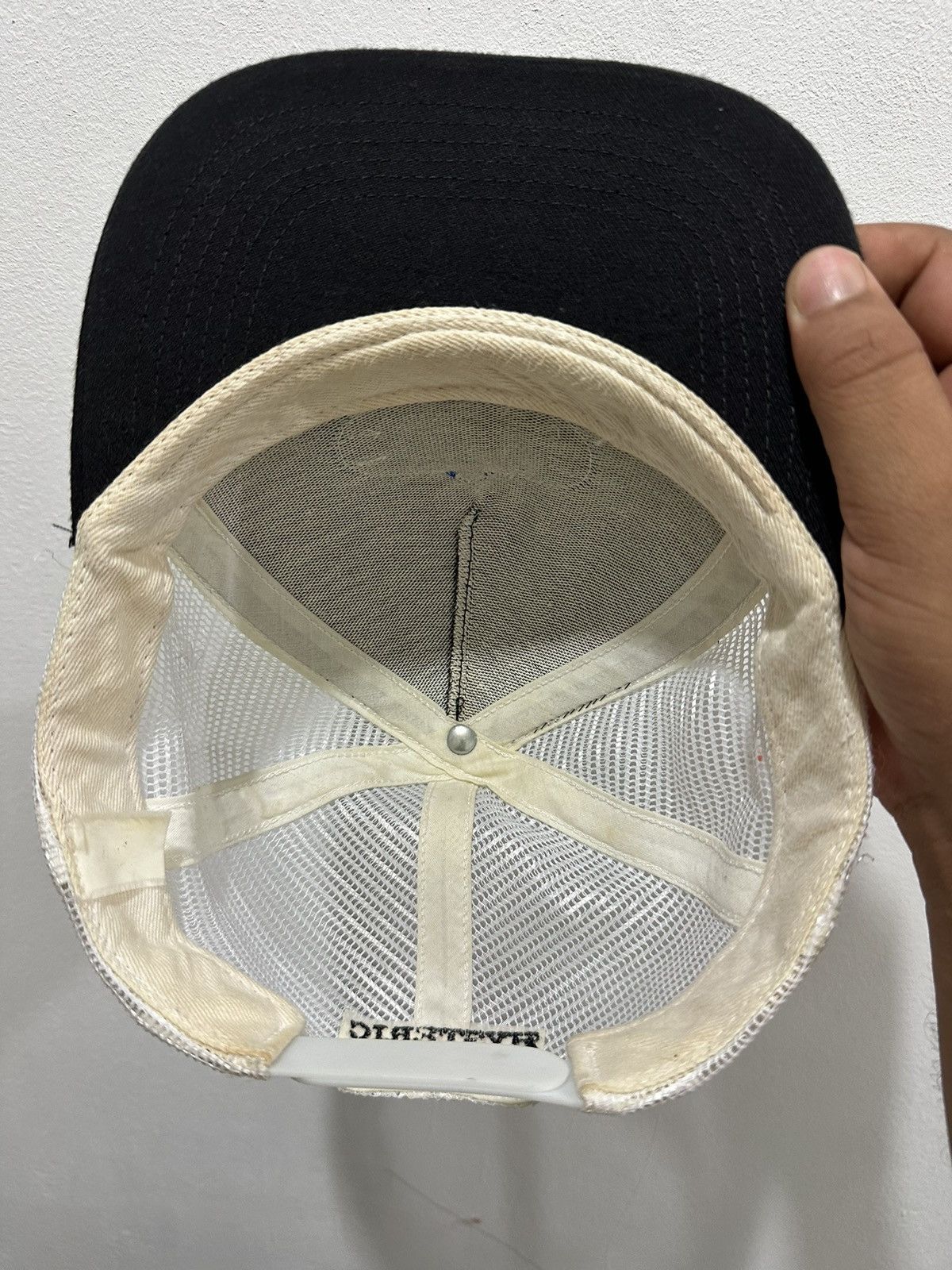 Hysteric Glamour × Supreme Classic SS17 Supreme Hysteric Glamour Trucker Hat Size ONE SIZE - 5 Thumbnail