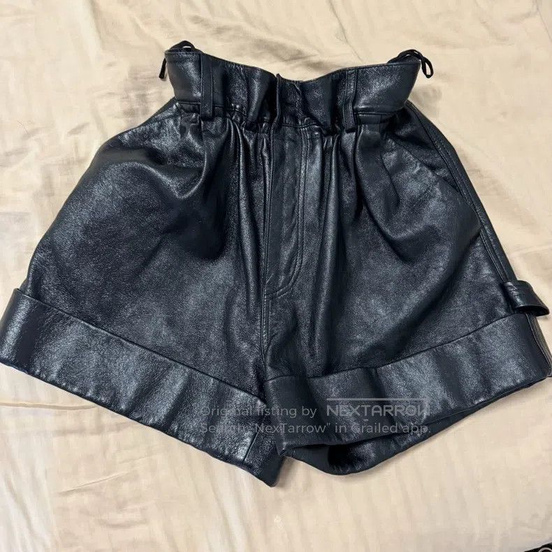 Miu Miu Miu Miu 40 Flower bud leather shorts Size 24" / US 00 / IT 34 - 2 Thumbnail