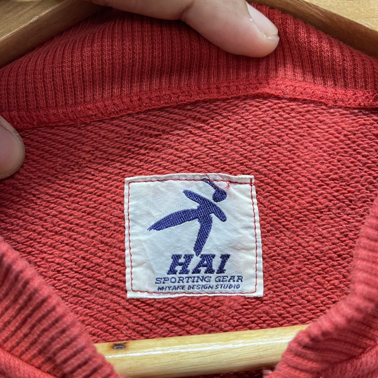 90s HAI Sporting Gear Half Zip Sweatshirt Japan