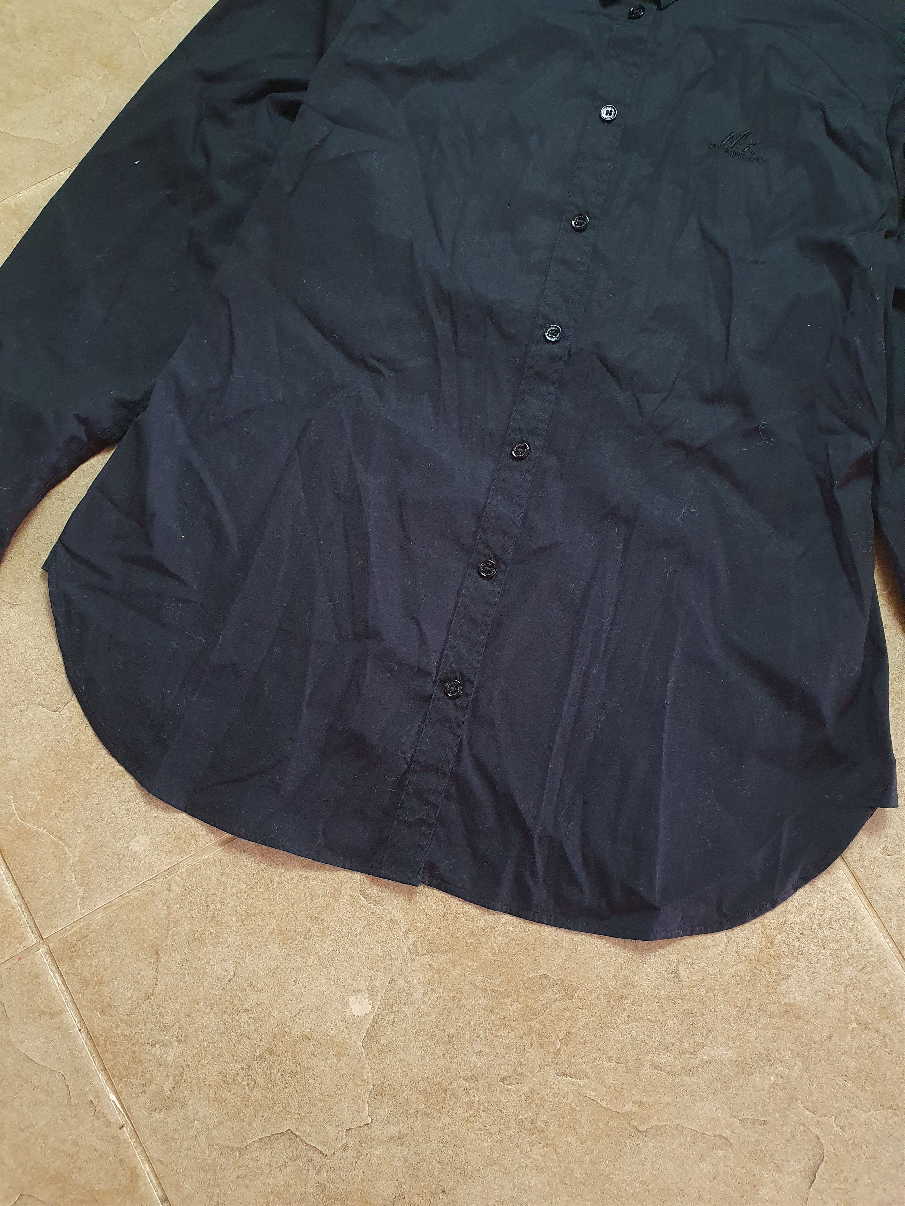 Burberry Vintage Burberry shirt women's Size L Black Luxury Size L / US 10 / IT 46 - 12 Thumbnail