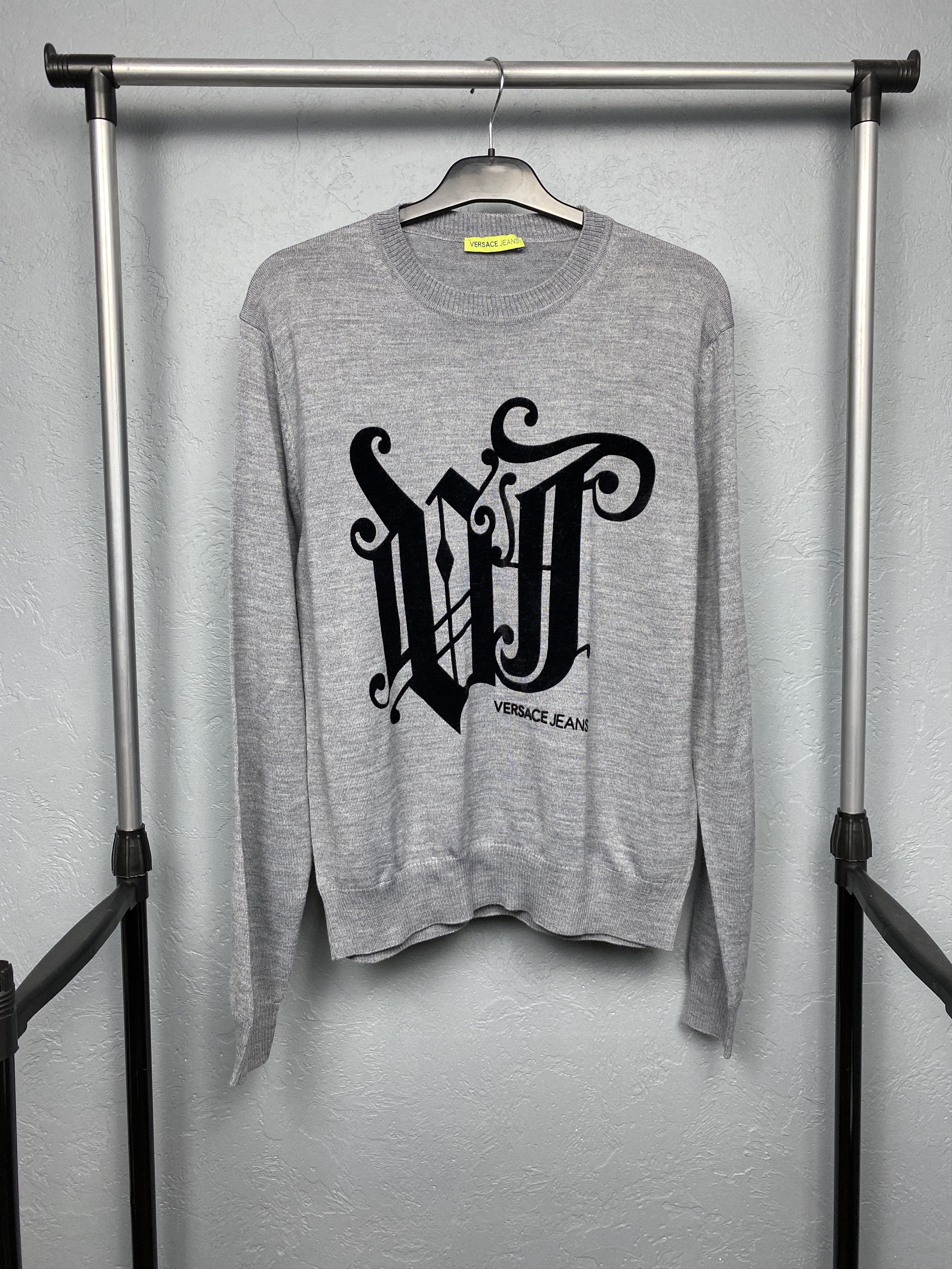 Versace Versace Jeans Vintage Mens Crew Neck Knit Sweater Size US S / EU 44-46 / 1 - 1 Thumbnail