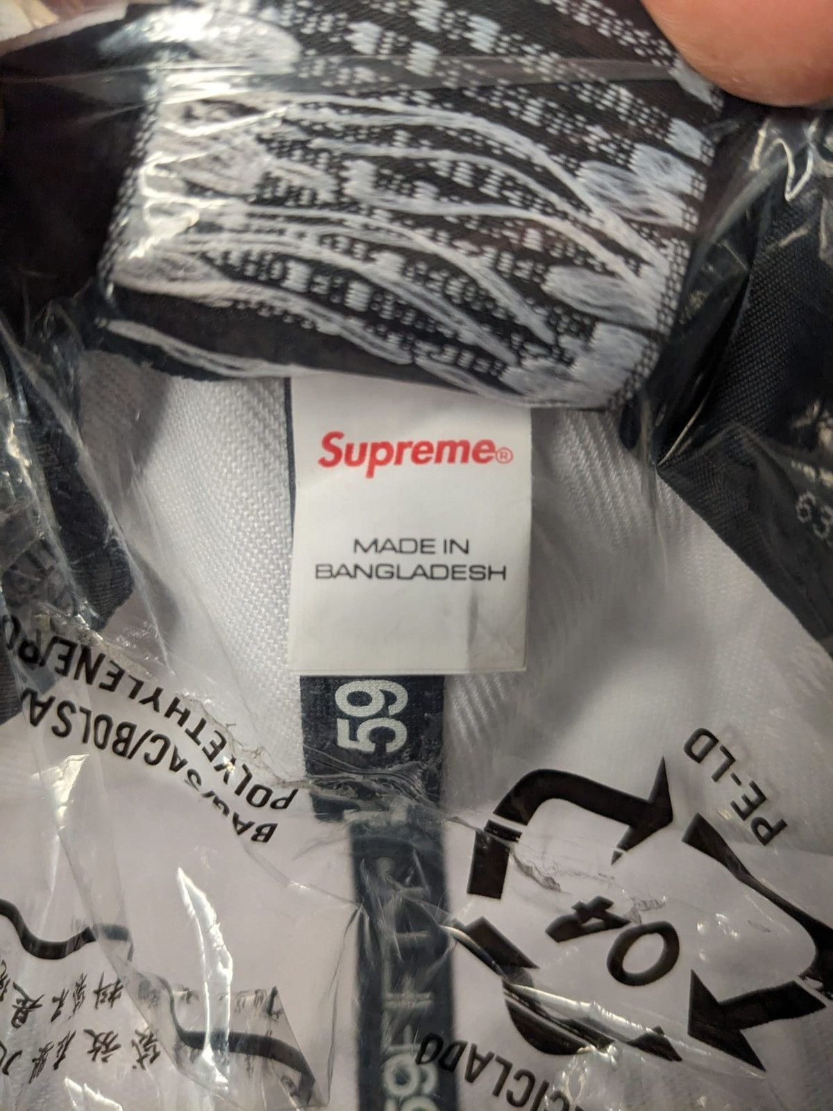 New Era SS23 SUPREME SCRIPT NEW ERA CAP HAT WHITE SIZE 8 2023 Size ONE SIZE - 7 Thumbnail