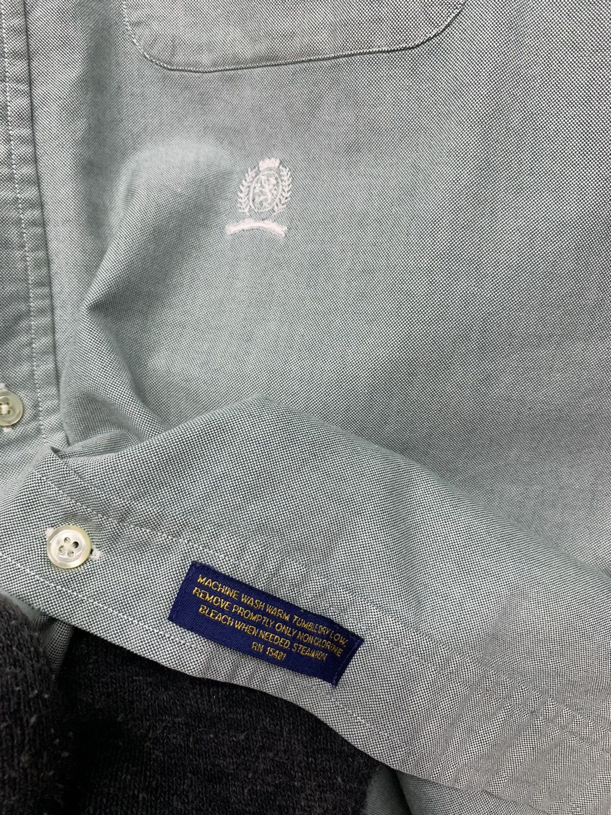 Tommy Hilfiger Vintage 90's Tommy Hilfiger Small Logo Button Up Shirt Denim Size US XL / EU 56 / 4 - 6 Thumbnail