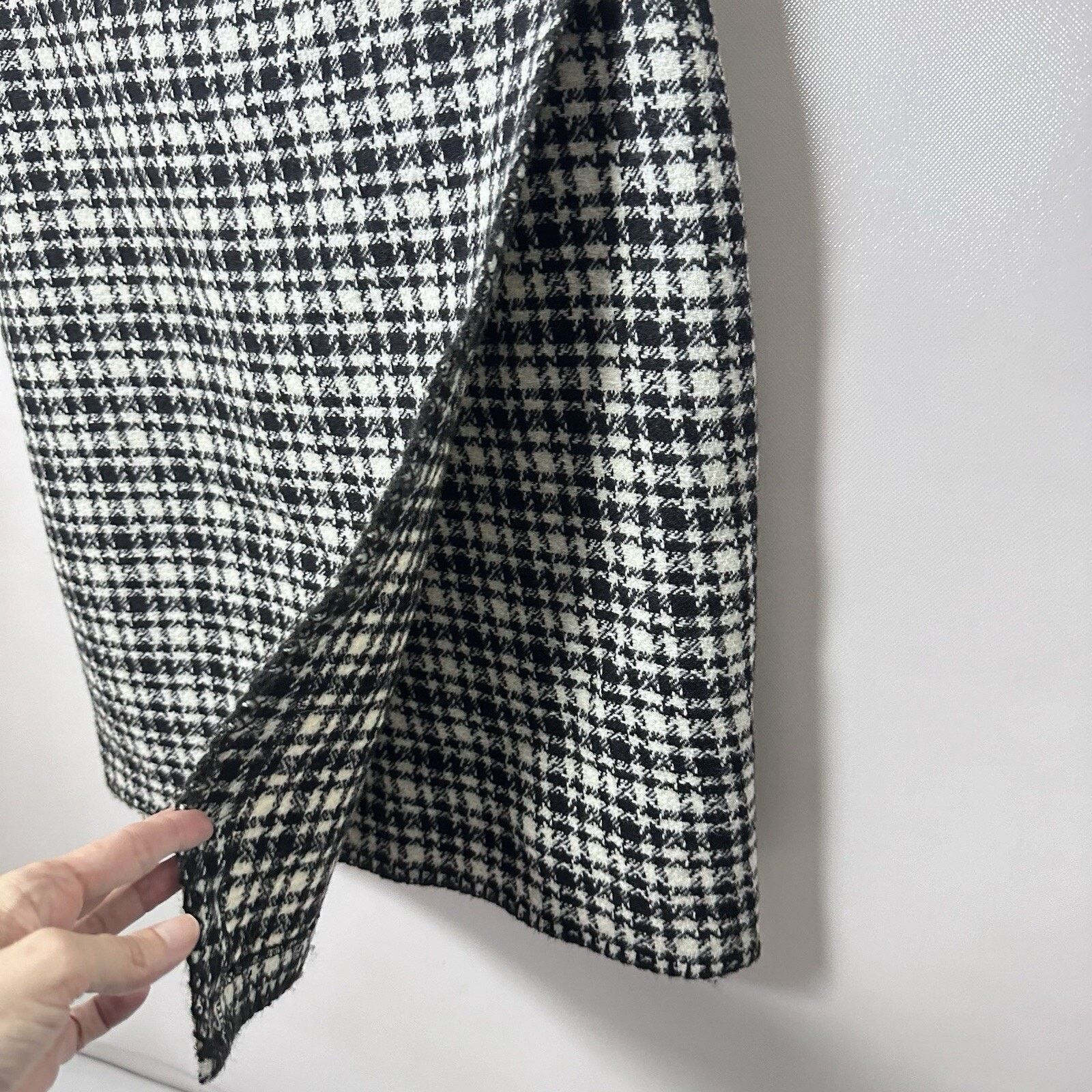 Eddie Bauer Eddie Bauer Skirt Houndstooth Plaid Wool Lined Sophisticated Size 30" / US 8 / IT 44 - 5 Thumbnail