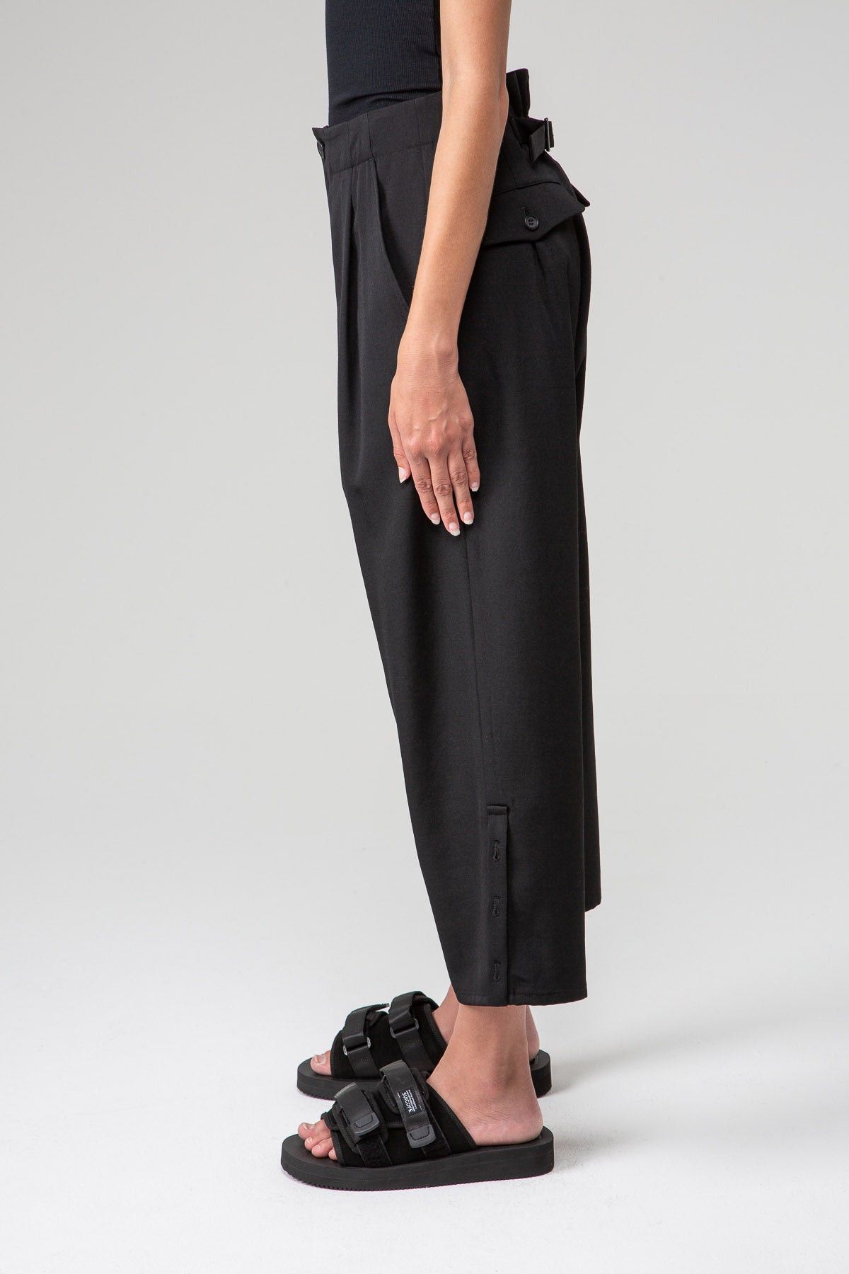 Yohji Yamamoto $1000 Yohji Yamamoto Tucked Hem Trousers Size 26" / US 2 / IT 38 - 2 Thumbnail