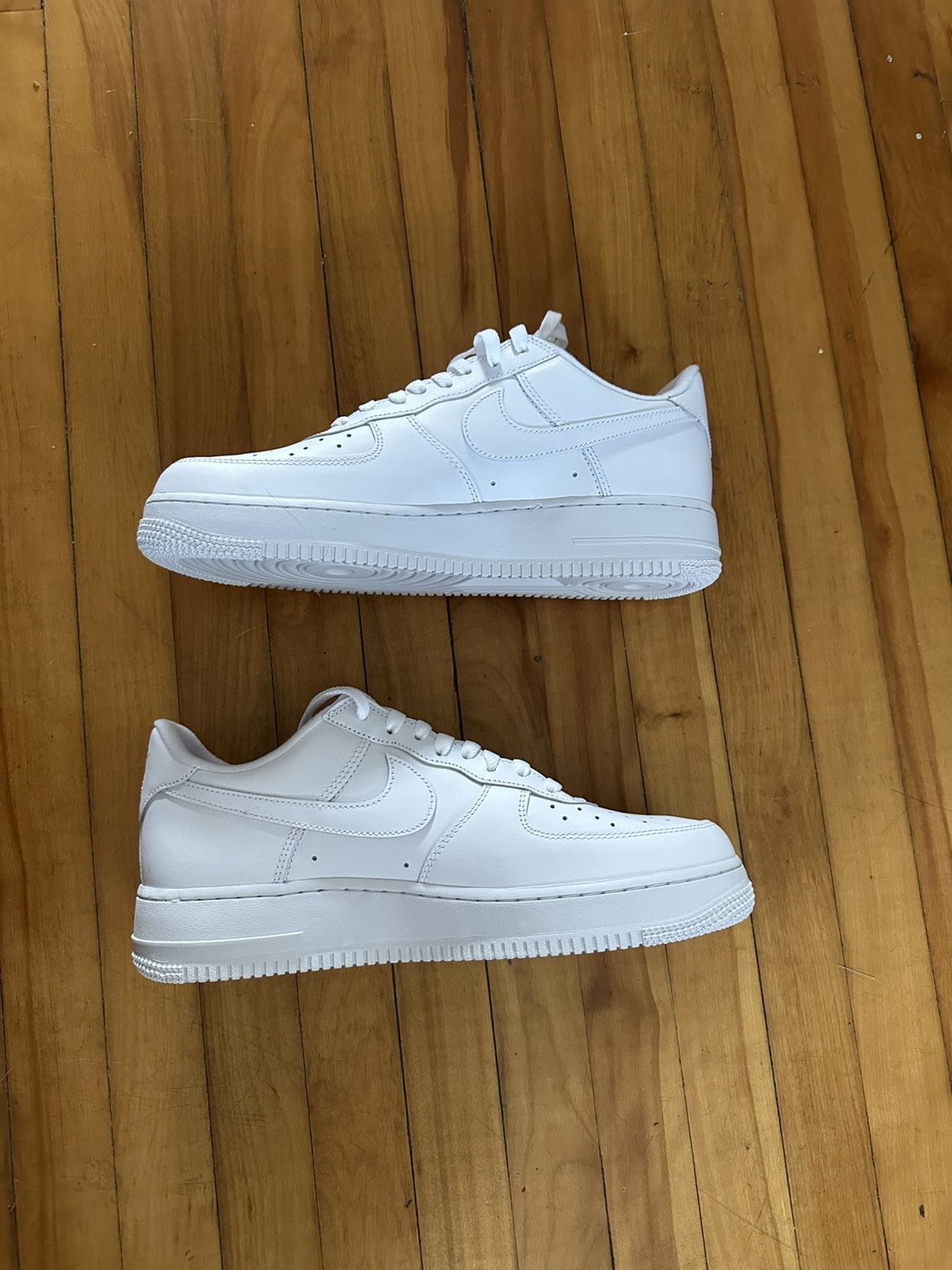 Nike × Supreme Supreme x Nike Air Force 1 Low White Size US 10 / EU 43 - 2 Thumbnail