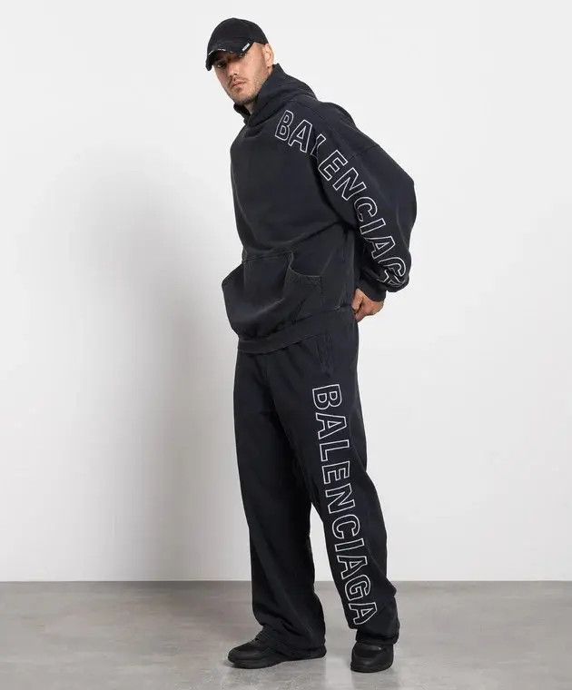 Balenciaga o1bcso1str0924 Outline Hoodie Oversized in Black/White Size US S / EU 44-46 / 1 - 2 Thumbnail