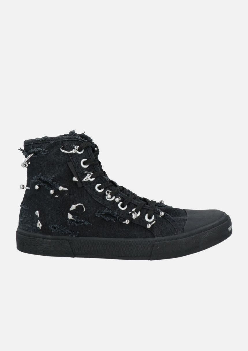 BALENCIAGA Piercing/Destroyed Low Top Sneakers