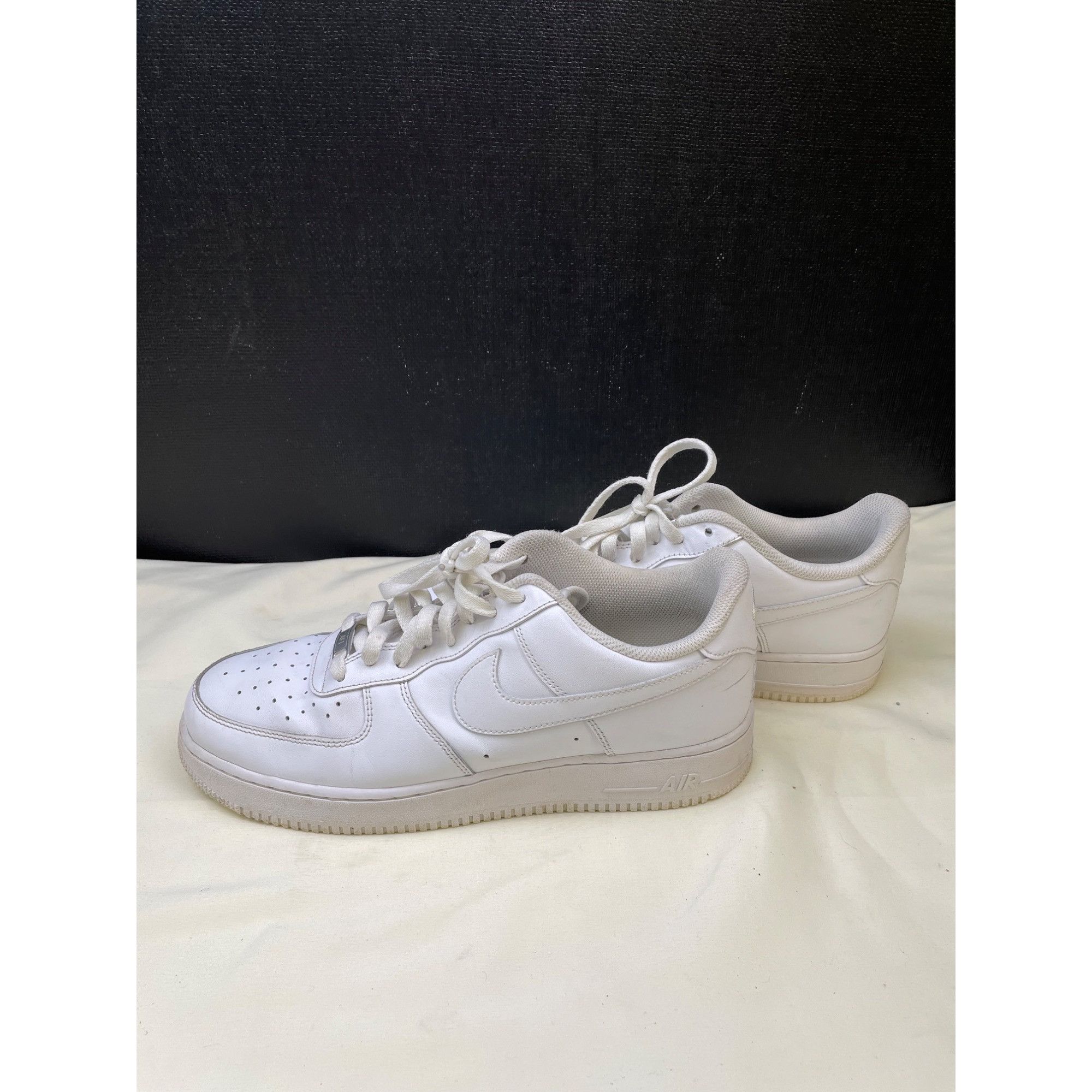 Nike Nike Men White Air Force 1 Low Shoes Sneakers Shoes Size 11. Size US 11.5 / EU 44-45 - 5 Thumbnail