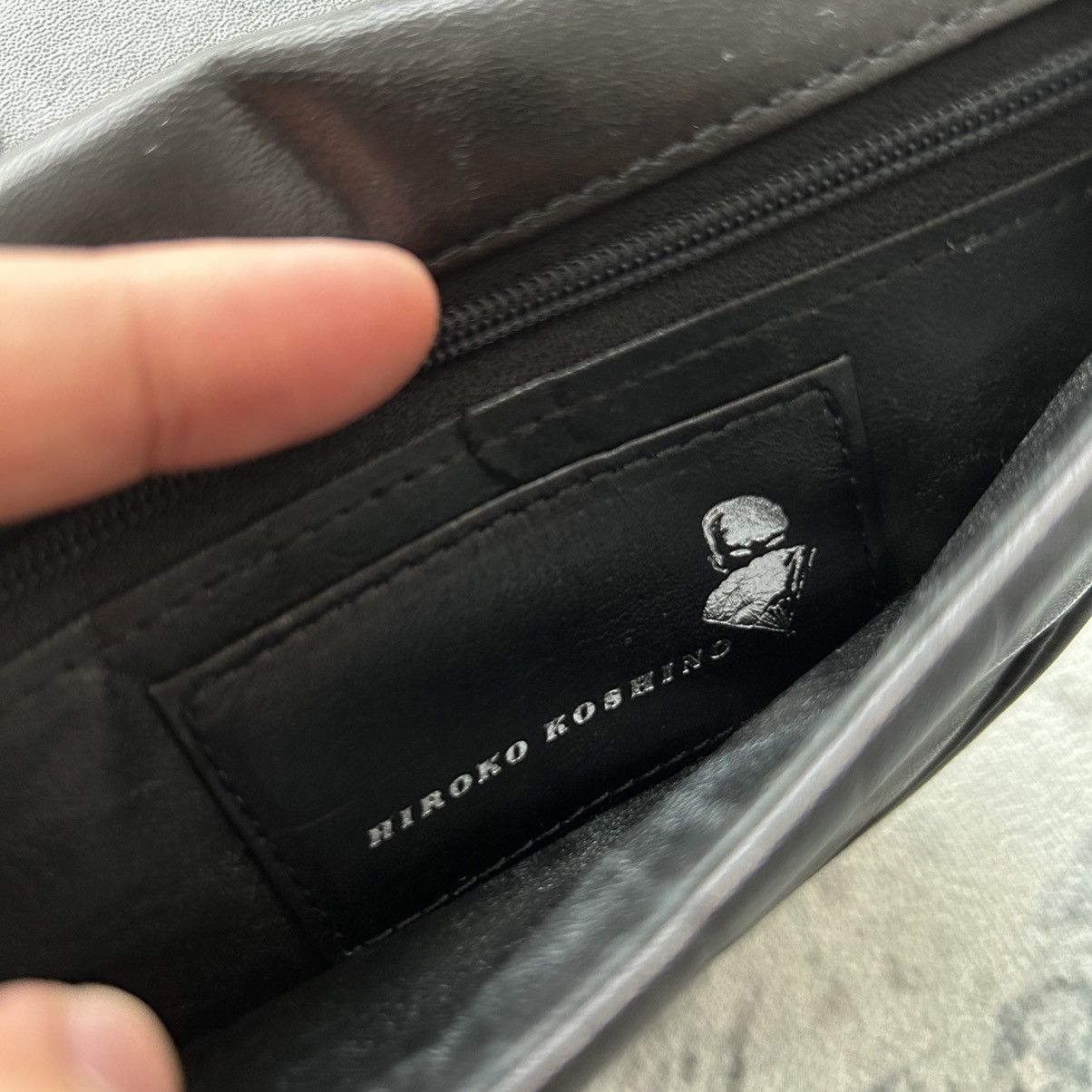 Hiroko Koshino Homme Hiroko Koshino Japanese Chain Sling Bag Prada Style Size ONE SIZE - 10 Thumbnail
