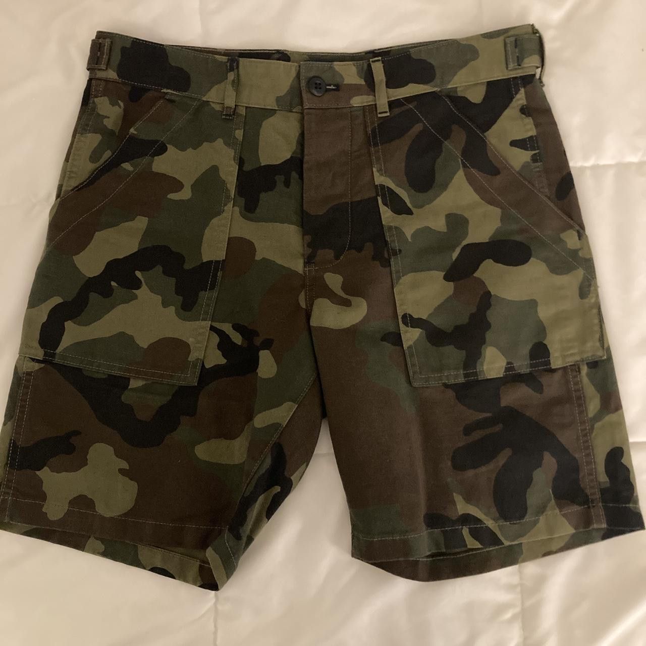 J.Crew J.Crew Camo Camp Shorts Size US 29 - 1 Thumbnail