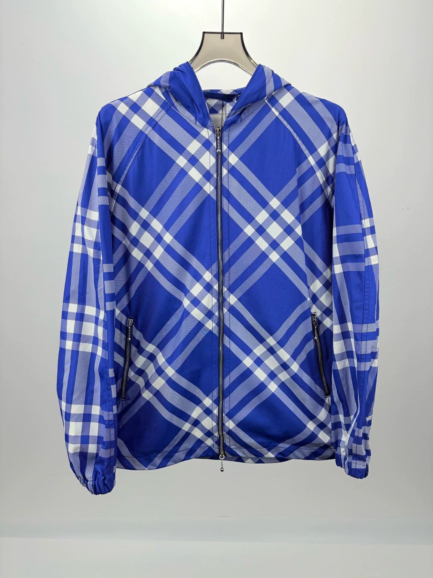 Burberry Burberry Checked Hooded Jacket Size US M / EU 48-50 / 2 - 1 Thumbnail
