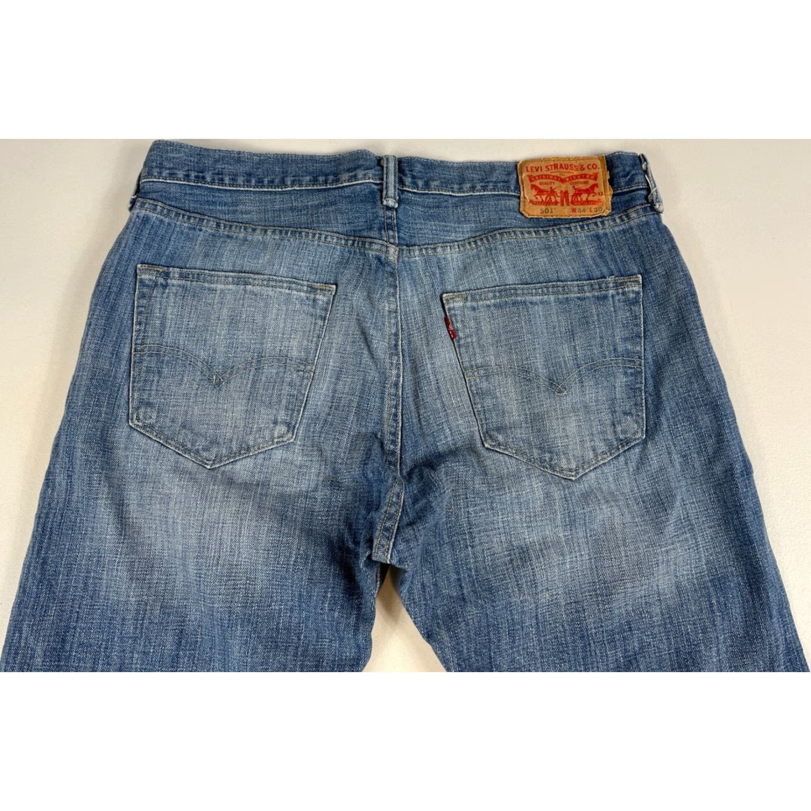 Levi's Levi's 501 Jeans Men's Blue Medium Wash 34x30 Straight Belt Loops 5-Pocket Denim Cotton Regular Size Type Jeans Mens Size US 34 / EU 50 - 5 Thumbnail