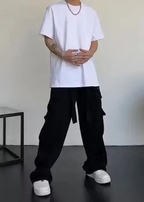 VIBE Streetwear Vintage black loose fit parachute cargo pant Size US 32 / EU 48 - 2 Thumbnail