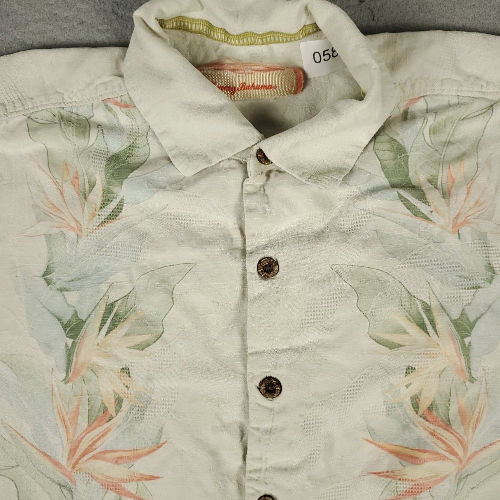 Tommy Bahama VINTAGE Tommy Bahama Shirt Mens Small Blue Floral Hawaiian Short Sleeve Button Up Men's Size US S / EU 44-46 / 1 - 2 Thumbnail