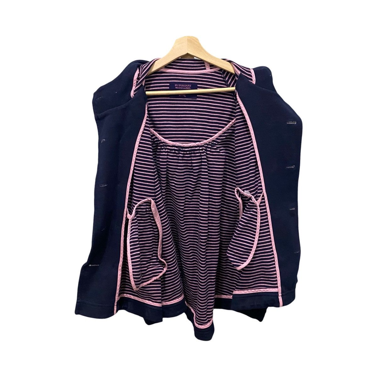 Burberry Vintage Burberry Blue Label Oversize Hood Poncho Cape Jacket Size XS / US 0-2 / IT 36-38 - 3 Thumbnail