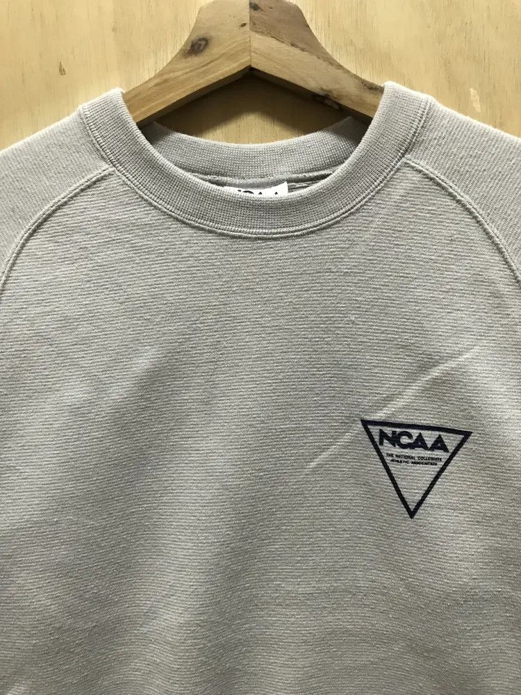NCAA Vintage NCAA x Descente Distressed Sweatshirts Size US S / EU 44-46 / 1 - 3 Thumbnail