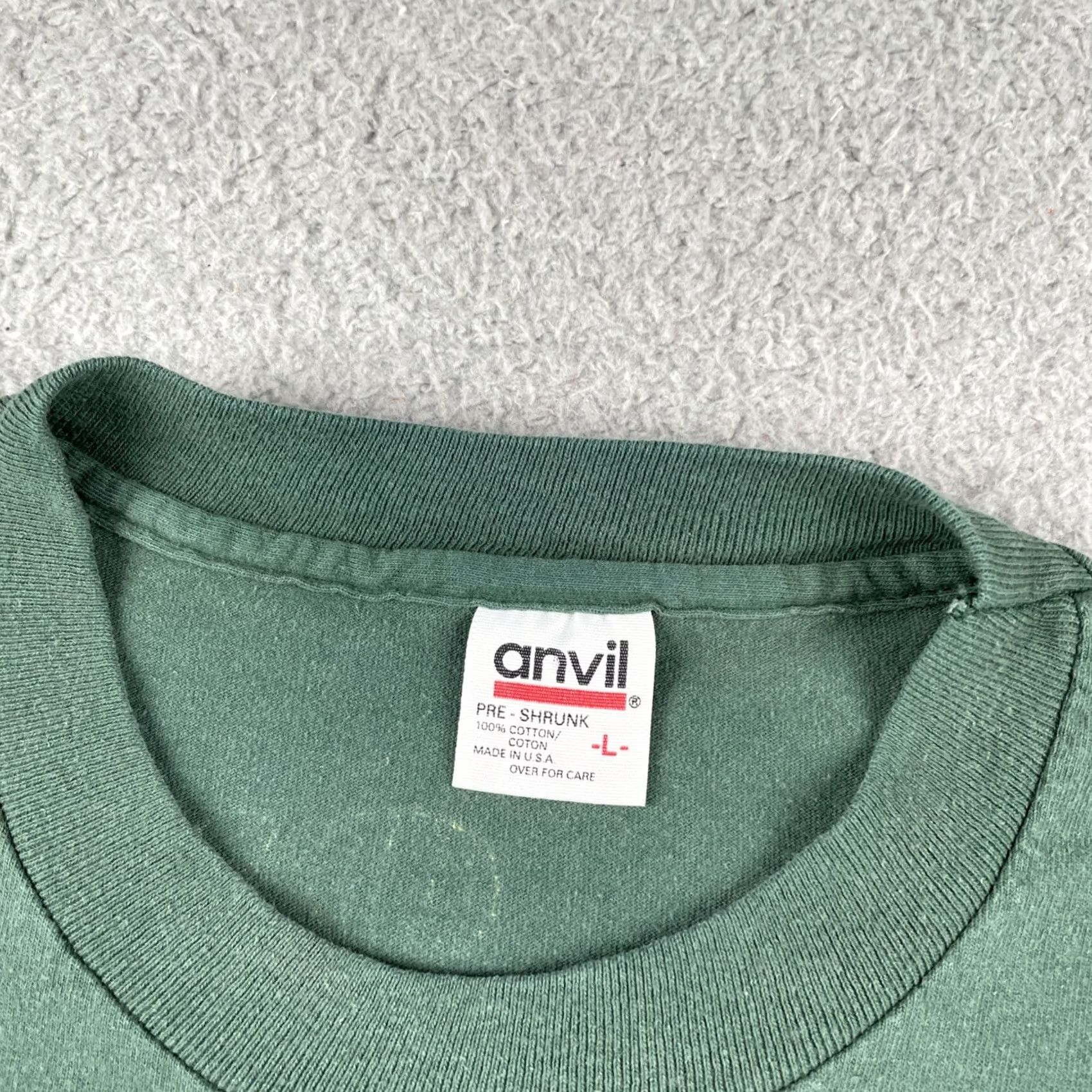 Anvil VINTAGE Anvil Shirt L Nature Quotes Leave Only Footprints Kill Only Time Made In USA Mens Size US L / EU 52-54 / 3 - 7 Thumbnail