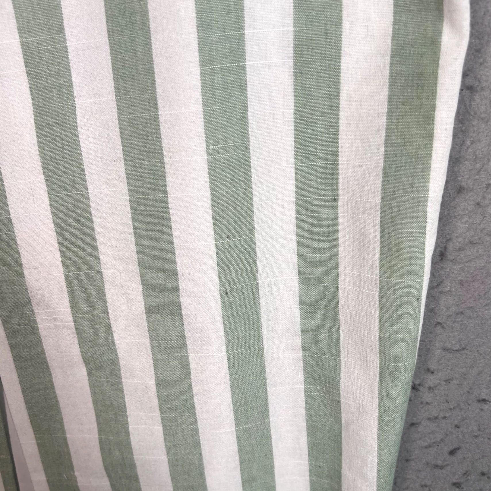 Vintage Alexia Admor Womens Skirt Knee Length Striped Green & White Pencil - 10 - Casual, Regular, Spring, Summer, Fall - Cute & Chic Women’s Dressy Style Size 32" / US 10 / IT 46 - 7 Thumbnail