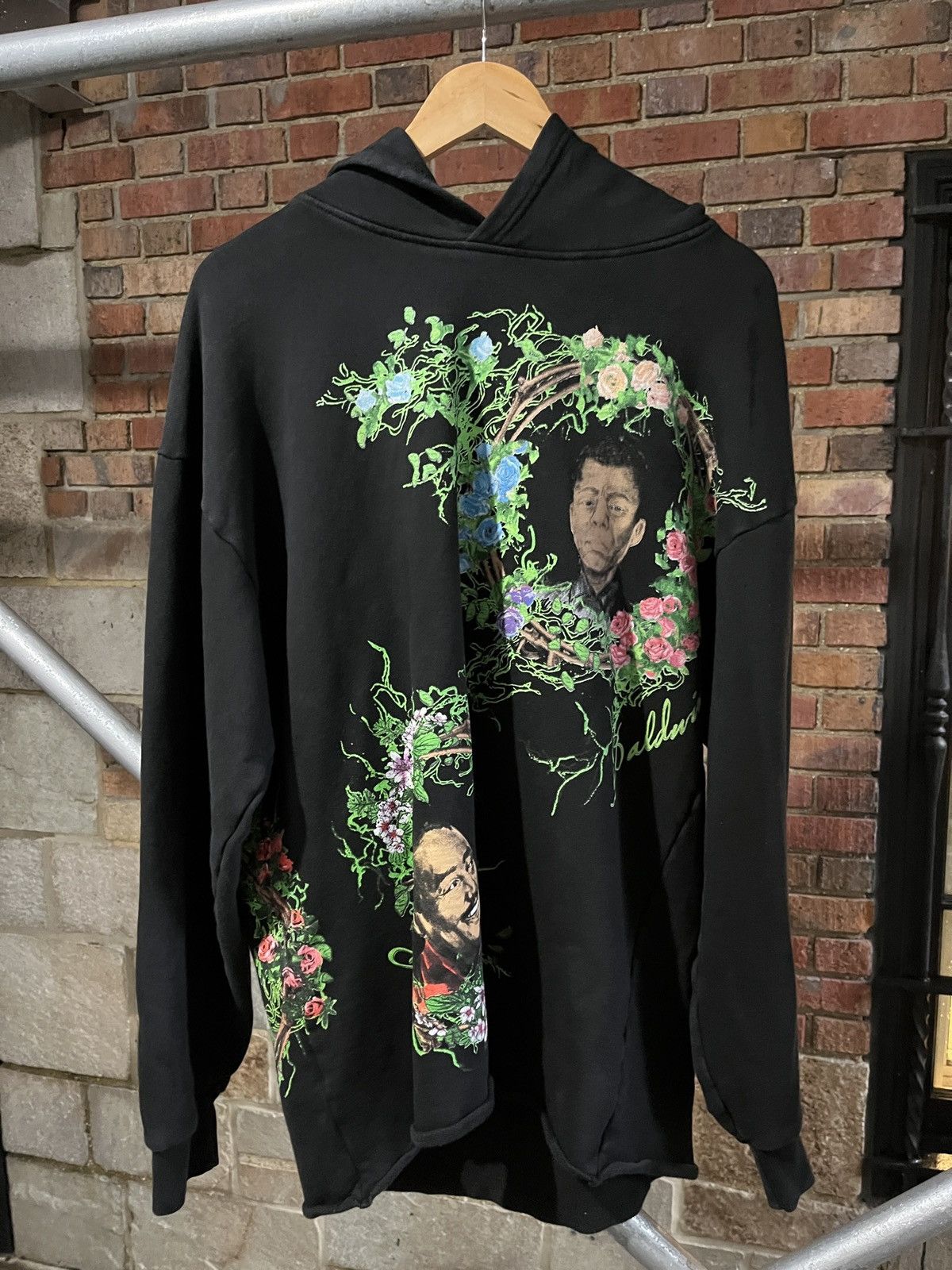 Barriers Barriers Powerful Black Men Black Floral Hoodie Sz XL Size US XL / EU 56 / 4 - 4 Thumbnail