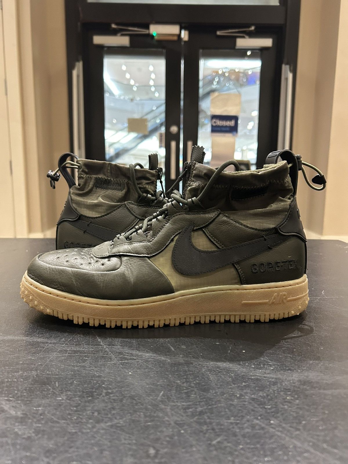 Nike Nike Air Force 1 High Winter Gore-Tex Size US 11.5 / EU 44-45 - 2 Thumbnail