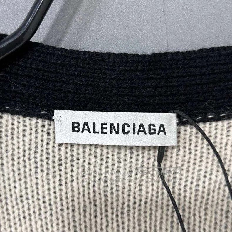 Balenciaga Balenciaga Full Barrage Print Logo Knitted Cardigan Jacket Size XS / US 0-2 / IT 36-38 - 5 Thumbnail