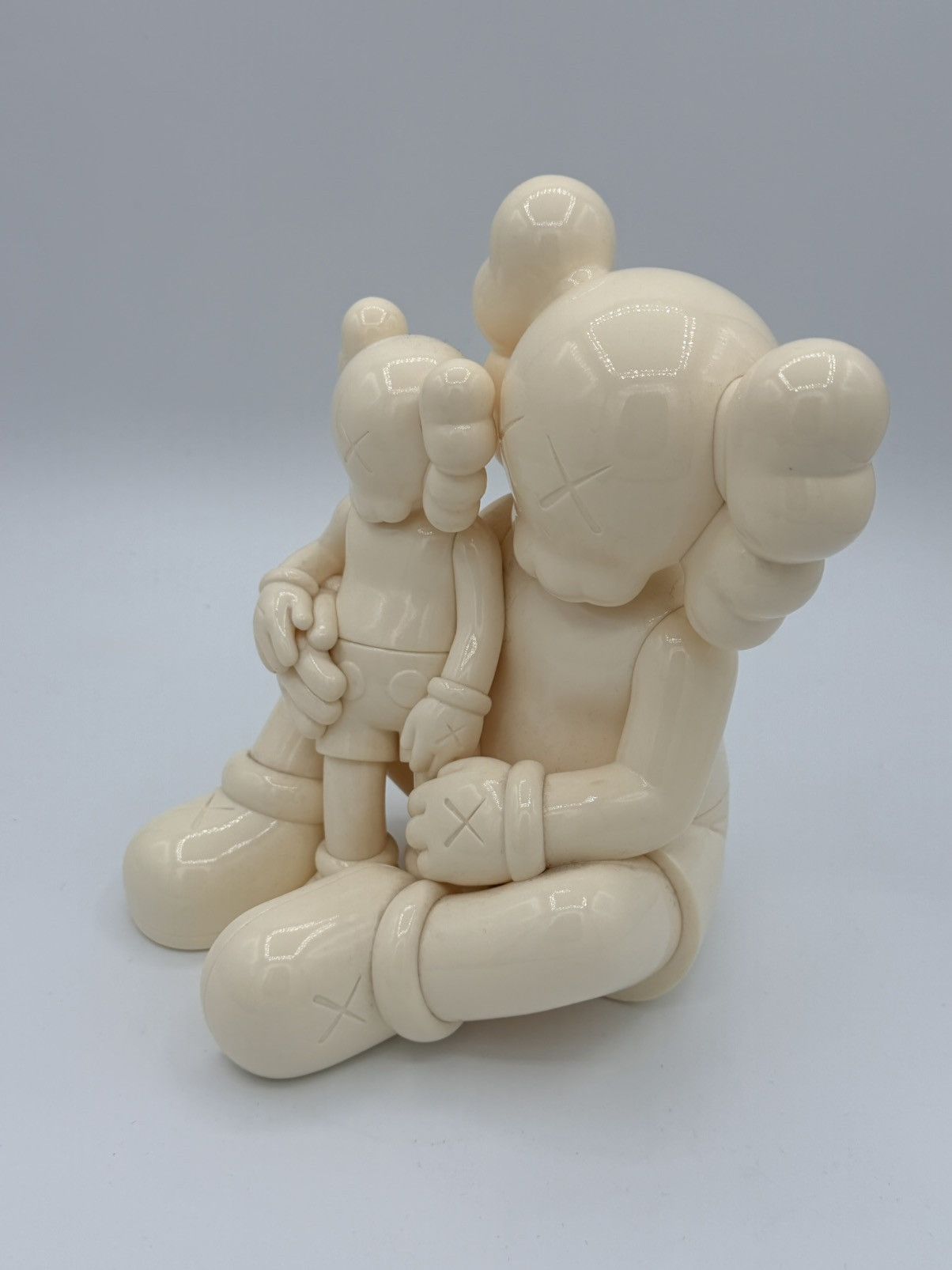 Kaws Kaws Holiday Changbai Mountain figure Size ONE SIZE - 3 Thumbnail