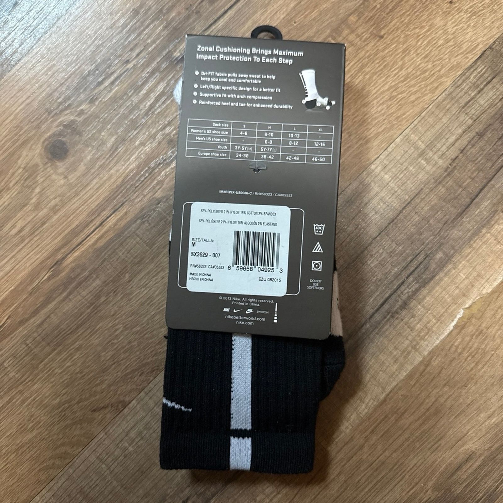 Nike 2013 Nike Elite Cushioned Basketball Crew Socks Size ONE SIZE - 3 Thumbnail