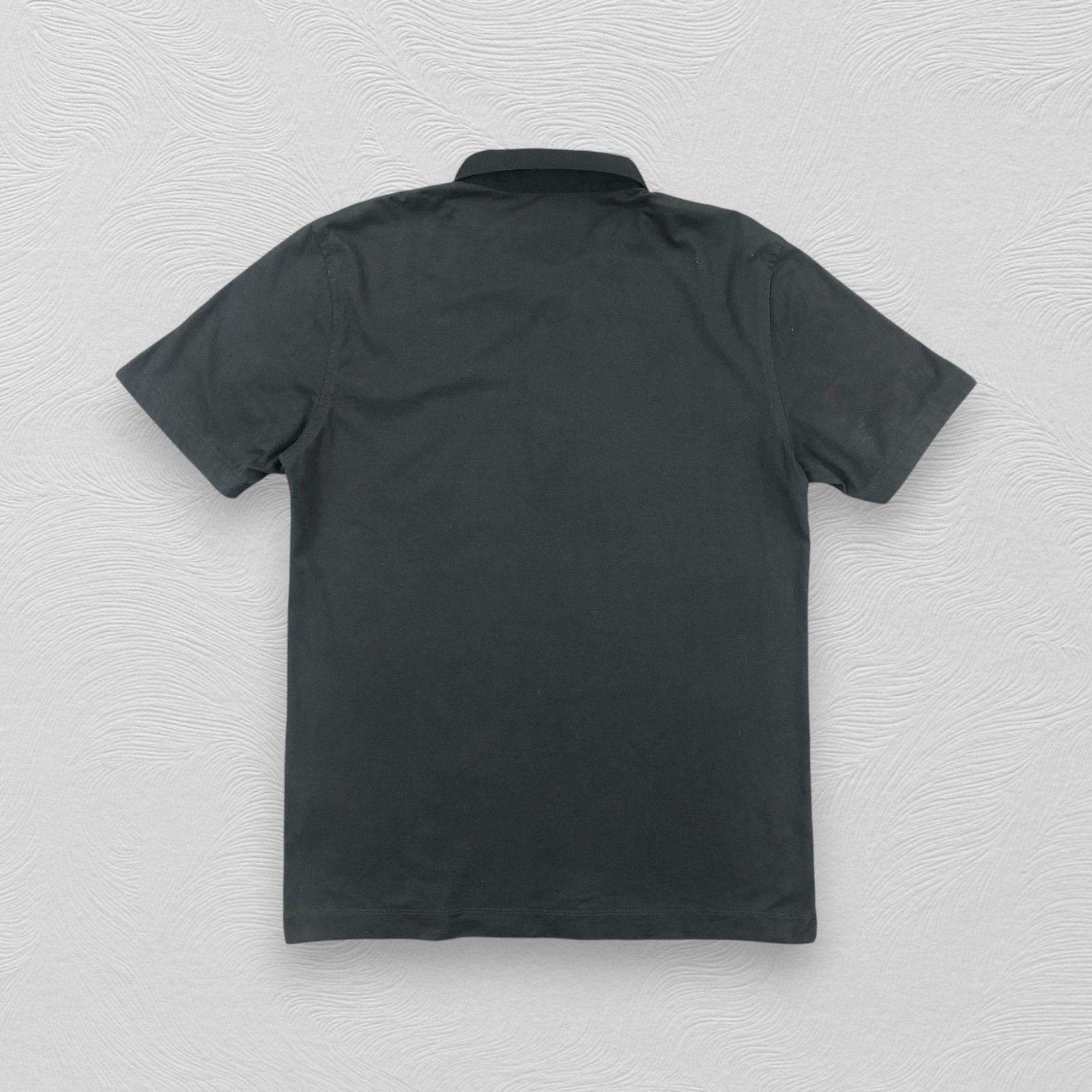 Burberry Vintage Burberry London Button Tshirt - H059 Size US M / EU 48-50 / 2 - 2 Thumbnail