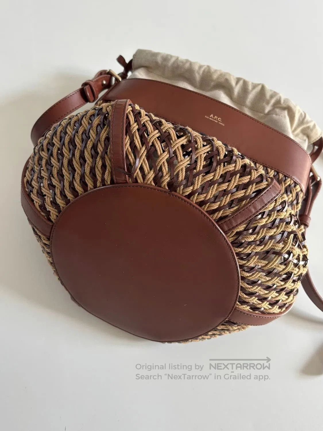 A.P.C. APC Mule Fashion Crossbody Bag. Size ONE SIZE - 4 Thumbnail