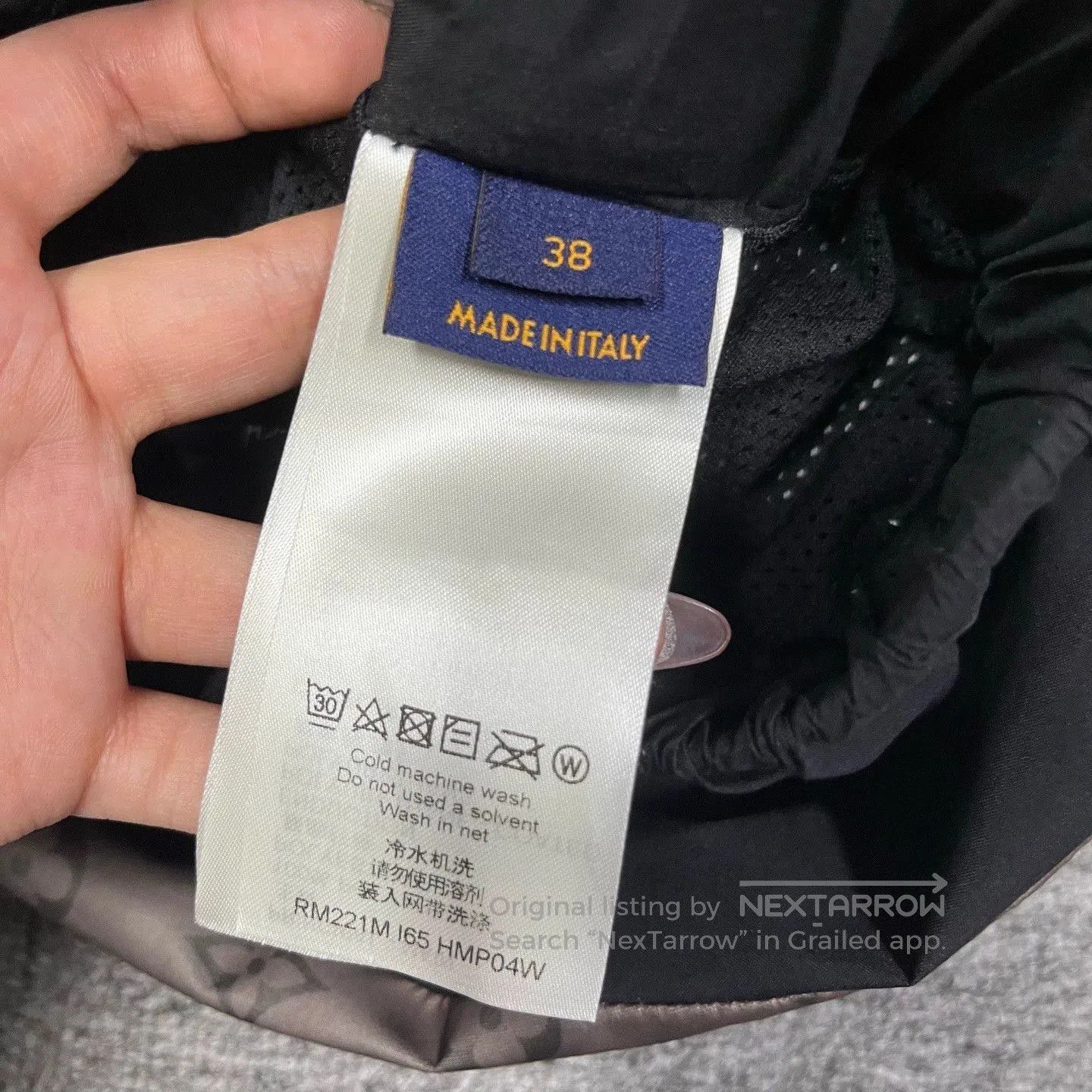 Louis Vuitton louis vuitton black logo print athletic pants. Size US 38 / EU 54 - 5 Thumbnail
