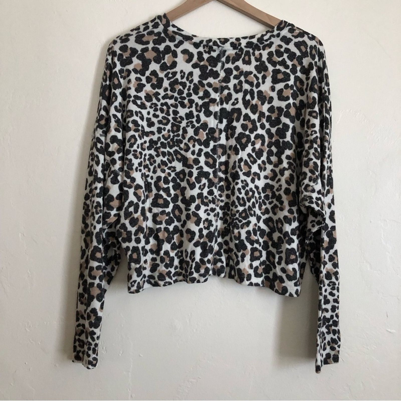 Other Freshman 1996 Leopard Print V-Neck Long Sleeve Sweater Top Size L / US 10 / IT 46 - 6 Thumbnail