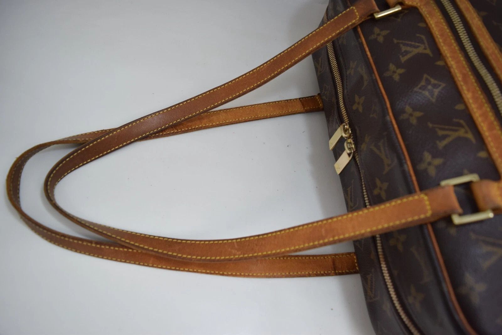 Louis Vuitton Auth Louis Vuitton Cite GM Shoulder Bag Monogram M51181 Size ONE SIZE - 8 Thumbnail