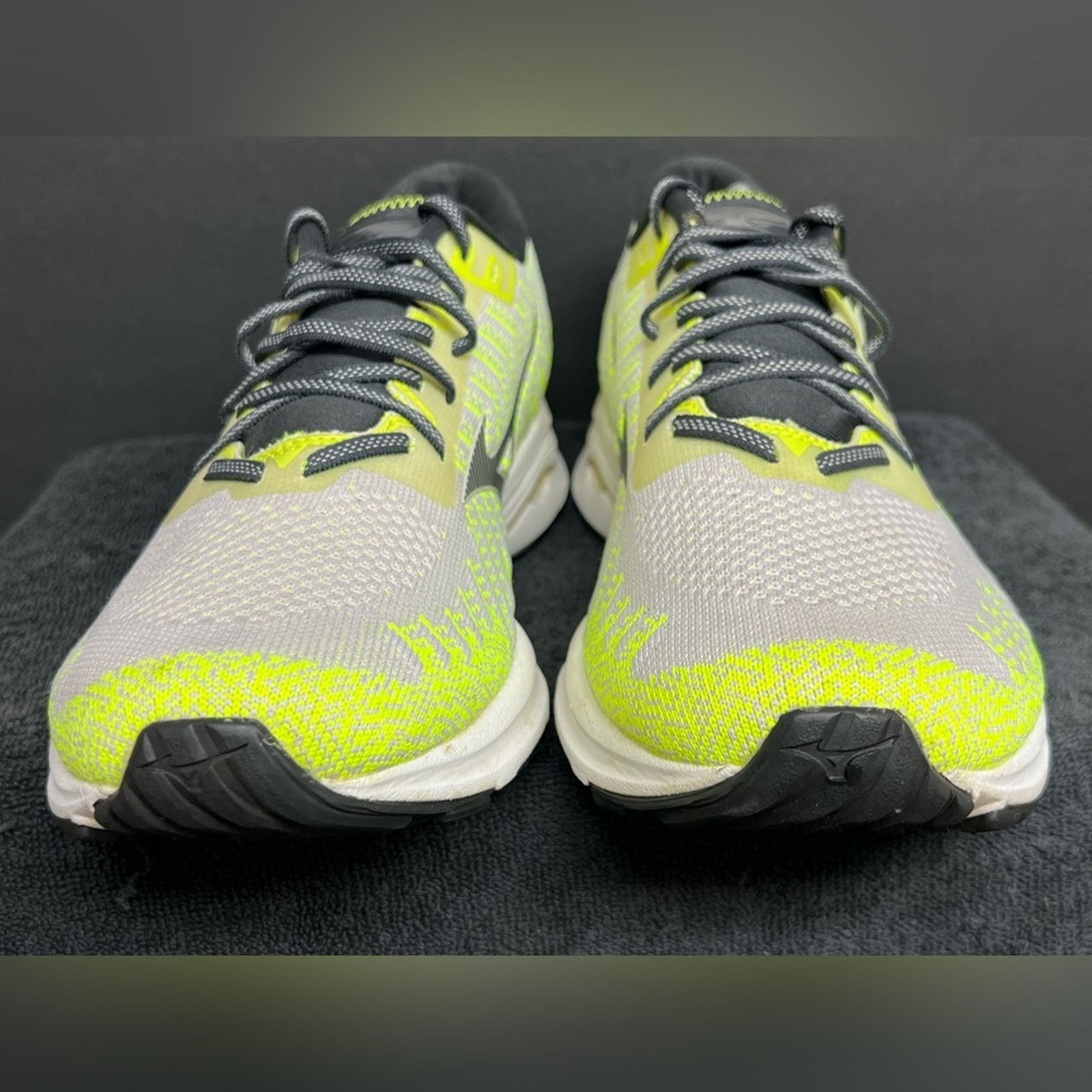 Mizuno Mizuno Wave Rider 24 Waveknit Men's Shoes Volt SZ 12 CLEAN Size US 12 / EU 45 - 5 Thumbnail