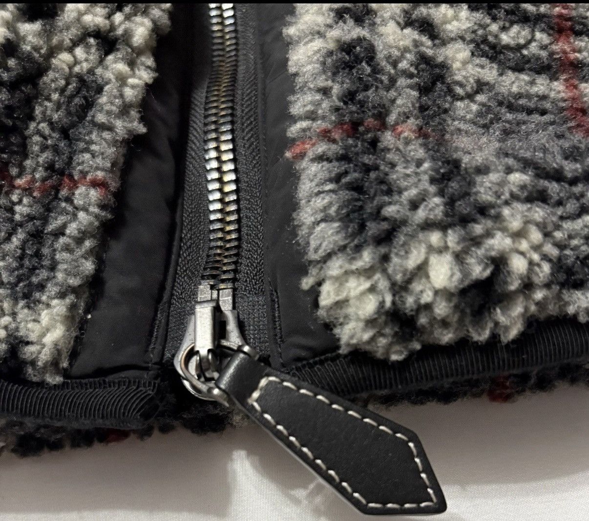 Burberry BURBERRY Dorian Check Fleece Jacket XL Dark Charcoal Size US XL / EU 56 / 4 - 7 Thumbnail
