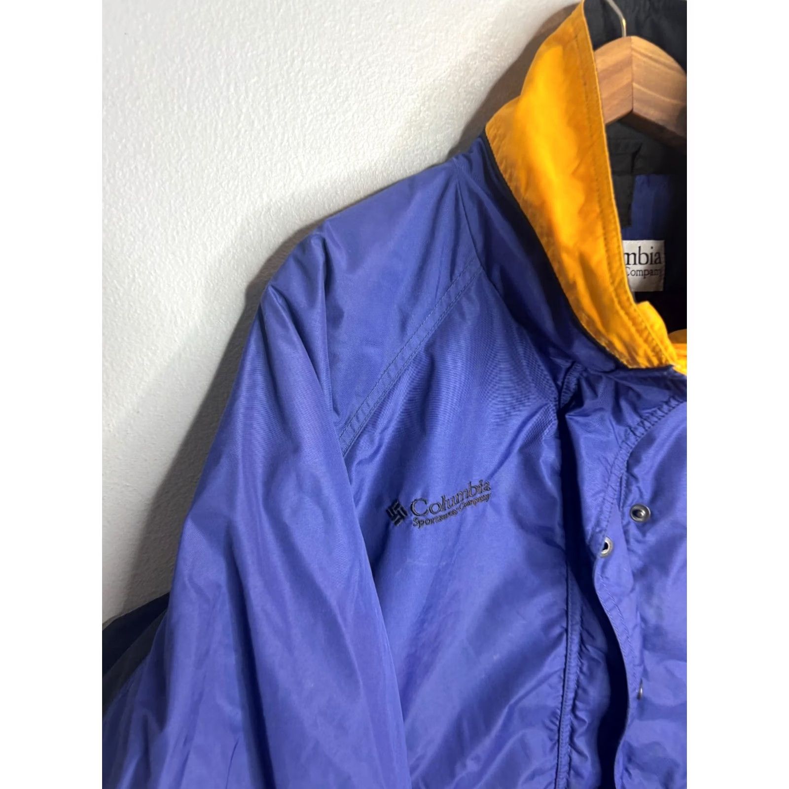Vintage Columbia Womens Jacket M Purple Winter Ski Vintage 90s Bugaboo 4511 Geometric Full Zip Pockets Modern 90s Theme Mens Womens Girls Boys Size M / US 6-8 / IT 42-44 - 2 Thumbnail